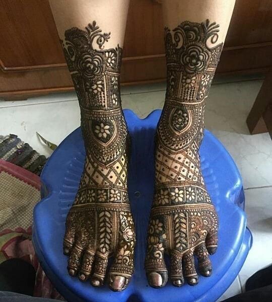 New Mehndi Design Foot| पैरों के लिए मेहंदी डिजाइन्स| Karwa Chauth Ke Liye  Foot Designs | mehndi designs for foot | HerZindagi