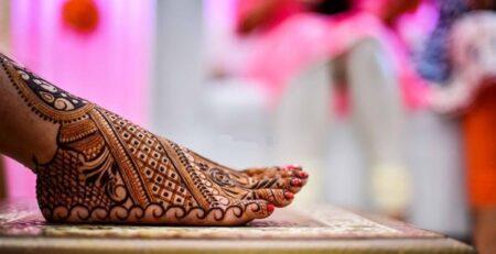 Simple Bridal Feet Design Foot Mehndi Designs